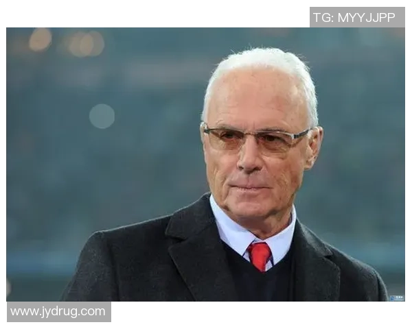 天下足球十大球星排名揭晓足坛风云人物大盘点 天下足球十大球星排名揭晓足坛风云人物大盘点