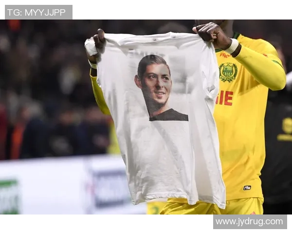 巴里亲笔签名珍藏价值与足球巨星传奇故事深度揭秘 巴里亲笔签名珍藏价值与足球巨星传奇故事深度揭秘