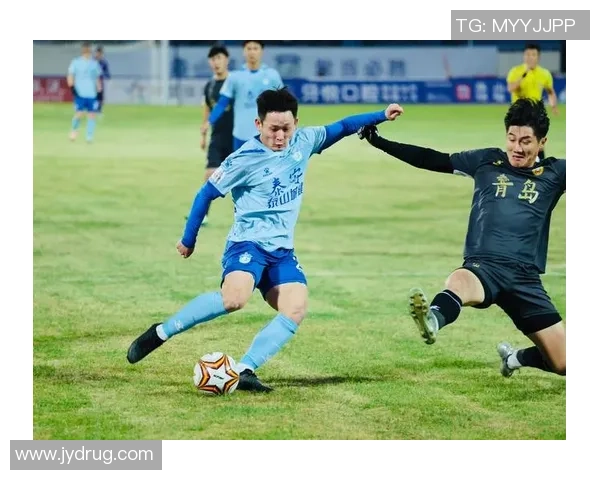 聚焦山东泰安足球球星成长历程与奋斗故事展现地方体育精神力量 聚焦山东泰安足球球星成长历程与奋斗故事展现地方体育精神力量